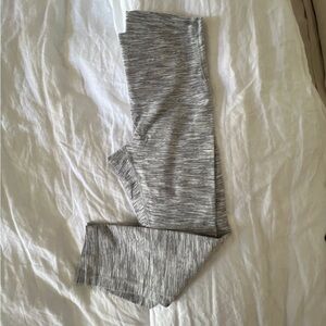 Lululemon leggings size 6
